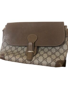 Gucci vintage Buckle gg gucci Logo Leather Bag